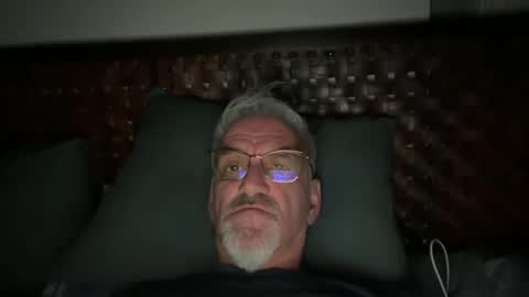 Snapshot of jewlronny chatting on 01/25/25, 10:18 jewlronny online show from 01/25/25, 10:18