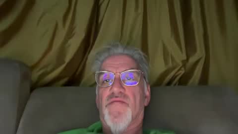 Snapshot of jewlronny chatting on 02/23/25, 07:17 jewlronny online show from 02/23/25, 07:17