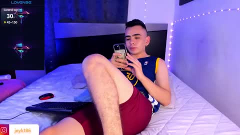 Snapshot of jey_keler chatting on 01/22/25, 07:46 jey keler online show from 01/22/25, 07:46