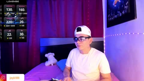 Snapshot of jey_keler chatting on 02/13/25, 04:32 jey keler online show from 02/13/25, 04:32