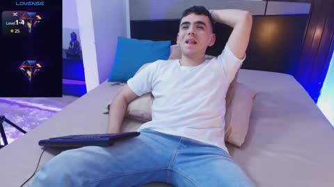 Snapshot of jey_keler chatting on 09/11/25, 04:12 jey keler online show from 09/11/25, 04:12