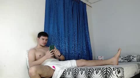 Snapshot of jeycob_happy97 chatting on 12/21/24, 11:11 Juan David online show from 12/21/24, 11:11