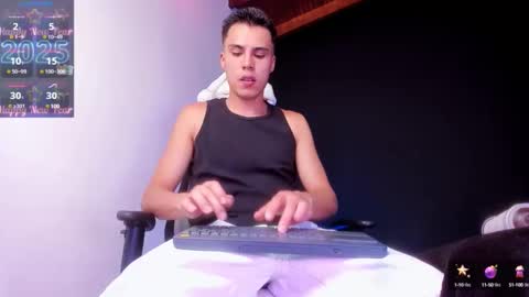 Snapshot of jeyden_camilo chatting on 01/10/25, 10:04 Jeyden Camilo online show from 01/10/25, 10:04