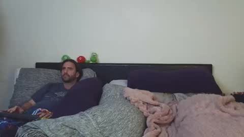 FoxHunter1 online show from 11/13/25, 03:55