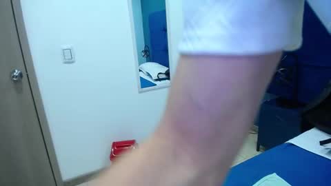 Snapshot of jheampiero chatting on 09/11/25, 01:33 Jheampiero online show from 09/11/25, 01:33