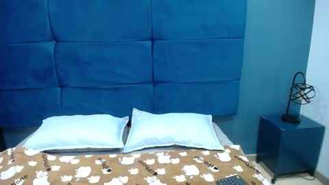 Snapshot of jheampiero chatting on 09/18/25, 01:13 Jheampiero online show from 09/18/25, 01:13
