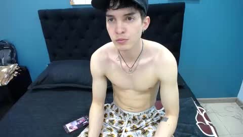 Jheampiero online show from 11/03/25, 02:07