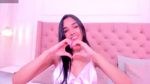 Jhoana  online show from 11/14/25, 03:38