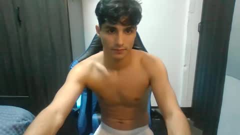 Snapshot of jhon_2000s chatting on 12/30/24, 06:53 jhon online show from 12/30/24, 06:53