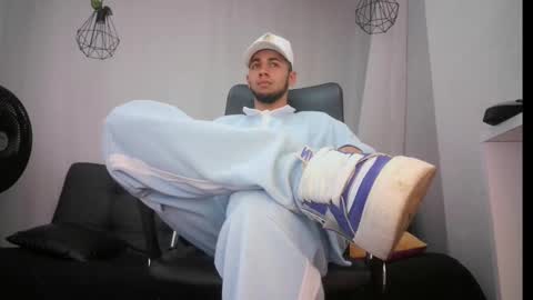 Snapshot of jhon_malo chatting on 02/04/25, 03:22 jhon_malo online show from 02/04/25, 03:22