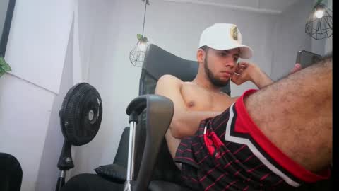 Snapshot of jhon_malo chatting on 02/08/25, 06:54 jhon_malo online show from 02/08/25, 06:54