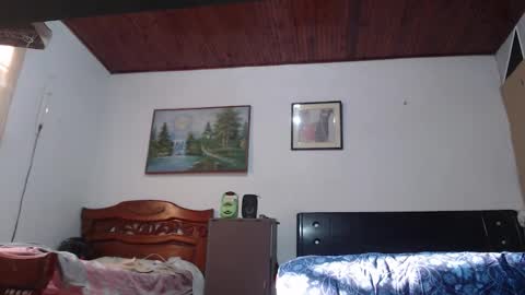 Snapshot of jhon_tommy chatting on 02/24/25, 12:37 jhon tommy online show from 02/24/25, 12:37