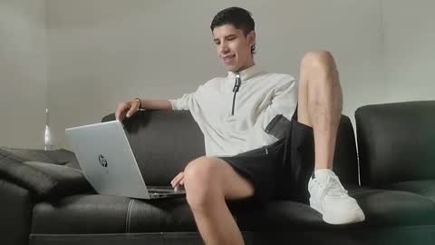 Snapshot of jhongrey2 chatting on 12/11/24, 03:58 jhon online show from 12/11/24, 03:58