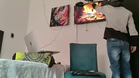 Snapshot of jhongrey2 chatting on 01/18/25, 03:16 jhon online show from 01/18/25, 03:16
