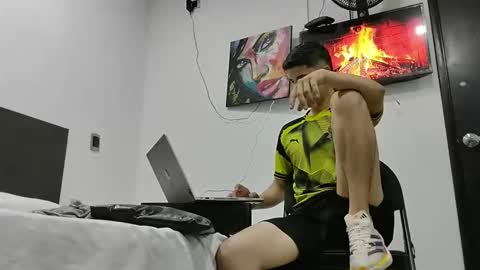 Snapshot of jhongrey2 chatting on 02/03/25, 12:47 jhon online show from 02/03/25, 12:47