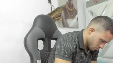 Snapshot of jhonny_flames7 chatting on 12/15/24, 03:56 jhonny online show from 12/15/24, 03:56