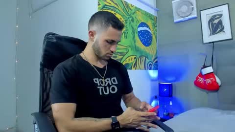 Snapshot of jhonny_flames7 chatting on 09/15/25, 03:50 jhonny online show from 09/15/25, 03:50