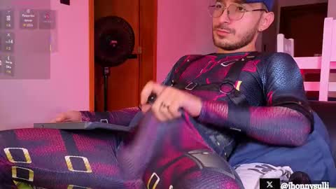 Snapshot of jhonny_sullivan chatting on 10/30/25, 03:57 jhonny and friend online show from 10/30/25, 03:57