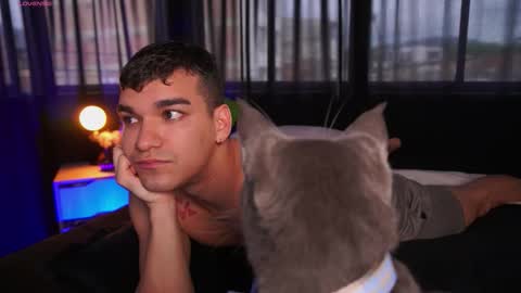 Jhonny  online show from 10/19/25, 09:59