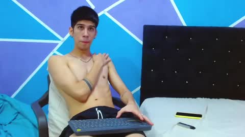 Snapshot of jhony_sex3 chatting on 01/25/25, 07:38 jhony_sex3 online show from 01/25/25, 07:38