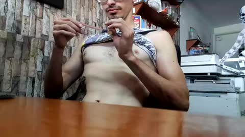 Snapshot of jhosuamoore chatting on 10/25/25, 05:08 Jhosuamoore online show from 10/25/25, 05:08