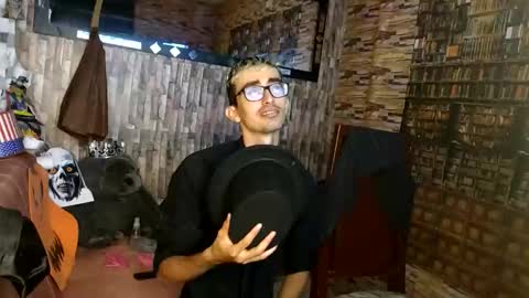 Snapshot of jhosuamoore chatting on 10/30/25, 01:45 Jhosuamoore online show from 10/30/25, 01:45