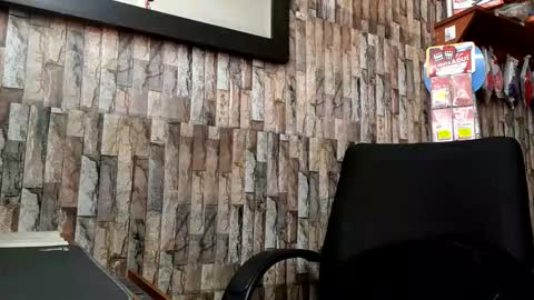 Snapshot of jhosuamoore chatting on 11/29/25, 02:09 Jhosuamoore online show from 11/29/25, 02:09