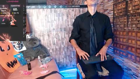 jhosuamoore2 online show from 10/30/25, 02:24