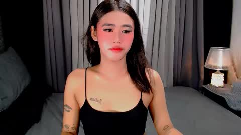 julie online show from 11/02/25, 02:14