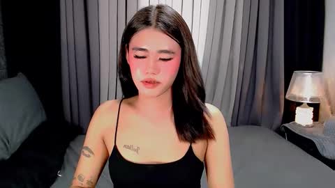 julie online show from 11/06/25, 06:36