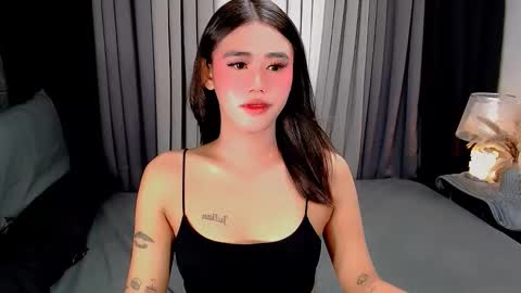 julie online show from 11/11/25, 02:33