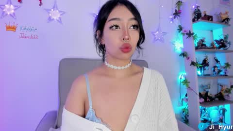 Ji  online show from 11/07/25, 11:49