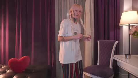 Harley online show from 11/18/25, 02:54