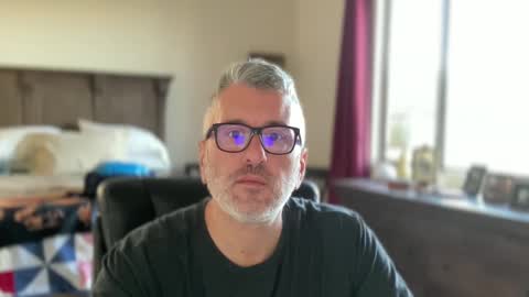 Snapshot of jimmyaaron chatting on 02/08/25, 03:42 Dad of Three online show from 02/08/25, 03:42