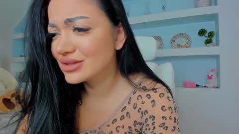 Juliee online show from 10/08/25, 07:06