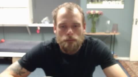 Snapshot of jjameson41 chatting on 10/08/25, 04:32 JamesJan van Rebel online show from 10/08/25, 04:32