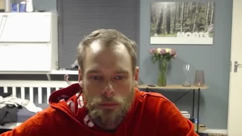 Snapshot of jjameson41 chatting on 10/10/25, 03:27 JamesJan van Rebel online show from 10/10/25, 03:27