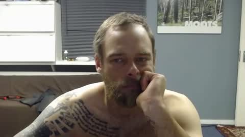 Snapshot of jjameson41 chatting on 11/19/25, 02:22 JamesJan van Rebel online show from 11/19/25, 02:22