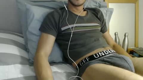 Snapshot of jjrod91 chatting on 02/05/25, 12:53 Jon online show from 02/05/25, 12:53