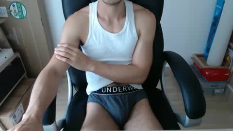 Snapshot of jjrod91 chatting on 02/05/25, 02:05 Jon online show from 02/05/25, 02:05