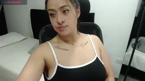 Snapshot of jjulietha95 chatting on 09/27/25, 04:39 Julieta online show from 09/27/25, 04:39