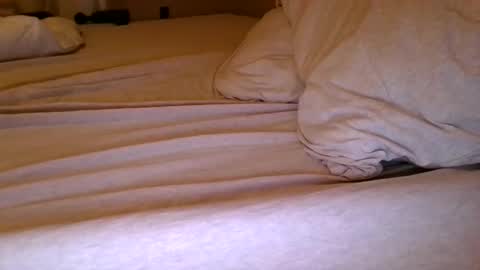 Snapshot of jkr0214 chatting on 02/21/25, 11:33 dady101-18 online show from 02/21/25, 11:33