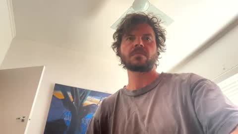 Snapshot of jmajick chatting on 12/18/24, 11:40 jmajick online show from 12/18/24, 11:40