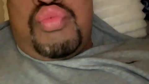 Snapshot of jman0929 chatting on 10/21/25, 05:41 kiiol online show from 10/21/25, 05:41