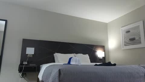 Snapshot of jmtz4420 chatting on 12/13/24, 04:00 Jmtz4420 online show from 12/13/24, 04:00