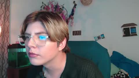 Snapshot of jnick_21 chatting on 03/12/25, 01:14 Nick online show from 03/12/25, 01:14