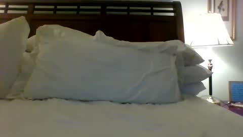 Snapshot of jnpip77 chatting on 01/14/25, 12:43 jnpip77 online show from 01/14/25, 12:43