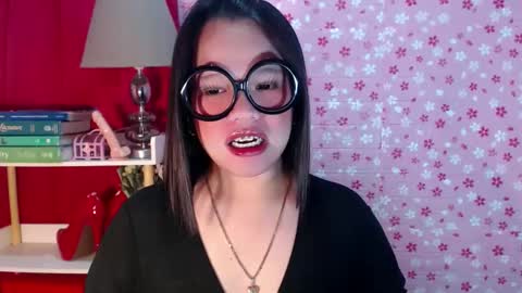 Joana online show from 11/06/25, 07:59