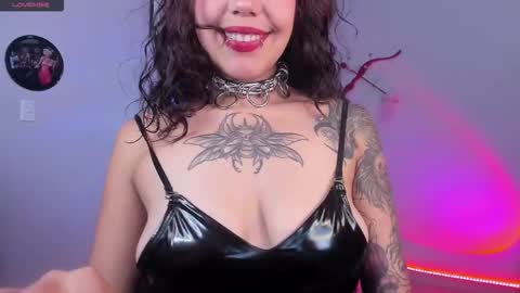 Joan online show from 10/21/25, 09:48