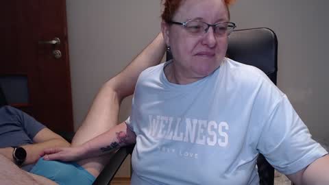 Snapshot of joannaandneighbour chatting on 01/30/25, 07:39 Joanna and Greg online show from 01/30/25, 07:39